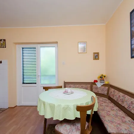 Apartment Dragica