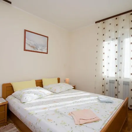 Apartment Dragica