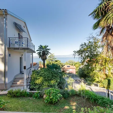 Apartment Dragica