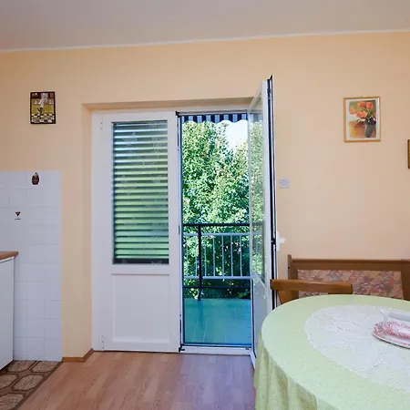 Apartment Dragica